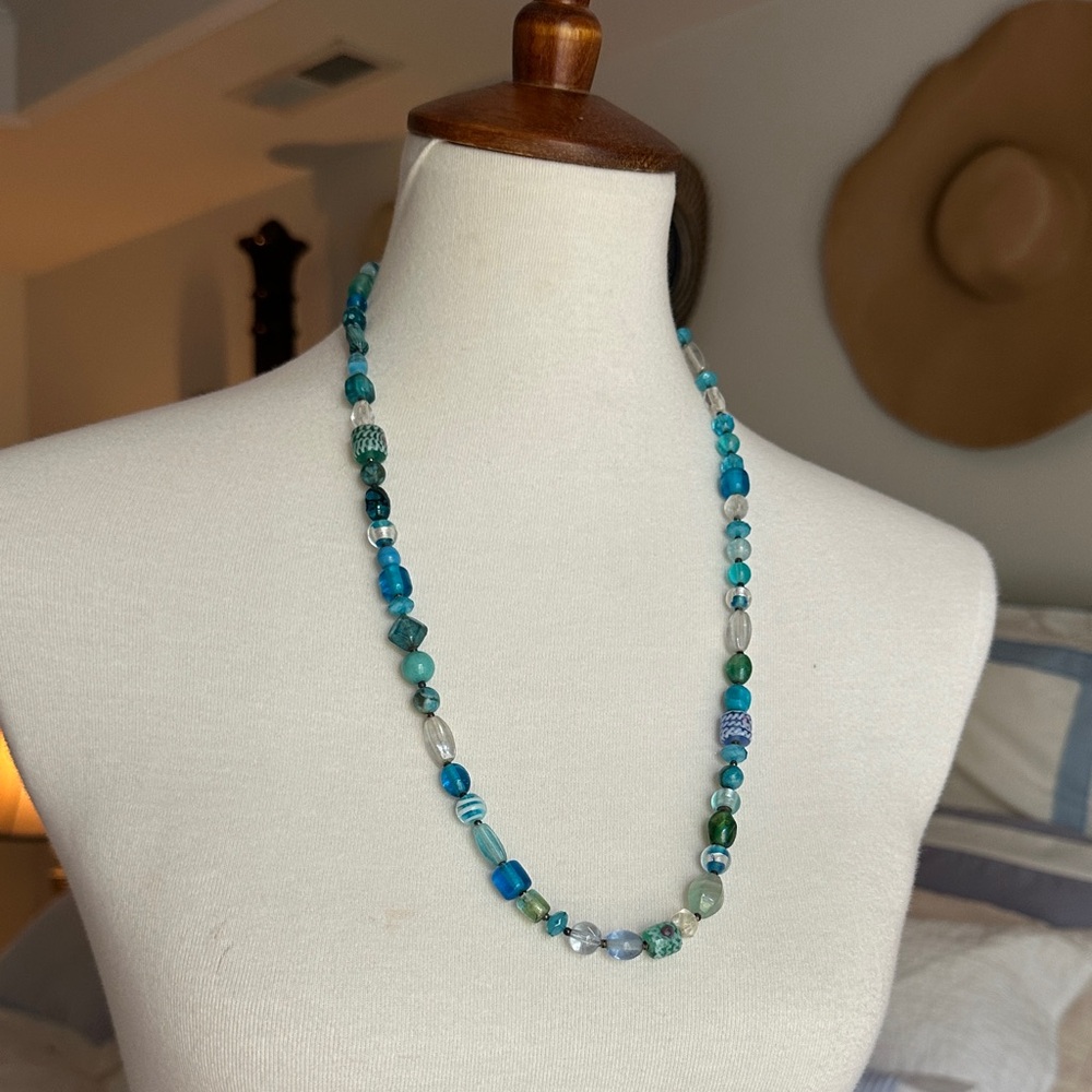 Elegant Blue and Green Beaded Necklace